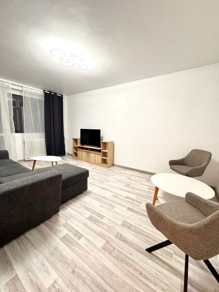 Tineretului, Parc, Metrou