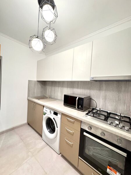 Tineretului, Parc, Metrou