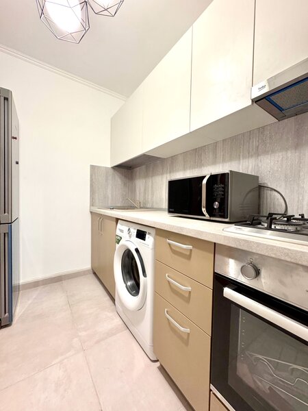 Tineretului, Parc, Metrou